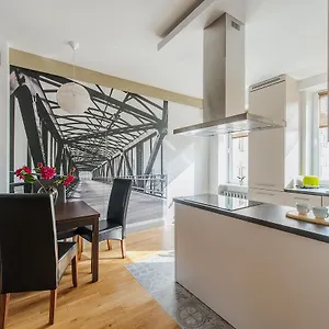 Chmielna 73 P&o Serviced Apartament Warszawa